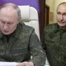 Putin Visits Kursk in Military Uniform