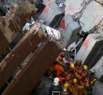 Girl of 8 rescued from rubble property Tainan