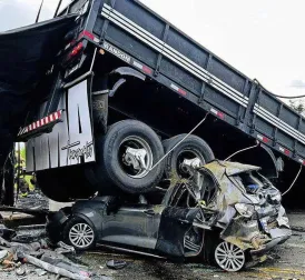 22 Dead After Bus and Truck Collision in Southeast Brazil