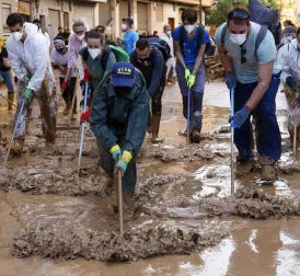 32 still missing in Valencia after flooding disaster