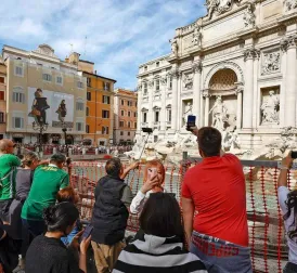 Controversy in Rome Over Restoring Trevi Fountain with 'Ugly Pool' to Attract Tourists