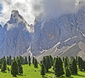 Four Climbers and Hikers Die in Italian Alps over the Weekend