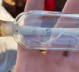 French Amateur Archaeologists Discover 200-Year-Old Message in a Bottle