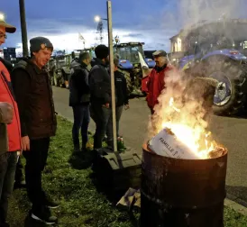 French Farmers Prepare for New Round of Protests Amid Growing Anger