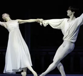 Russian Ballet Star Falls from Balcony after Criticizing Ukraine War