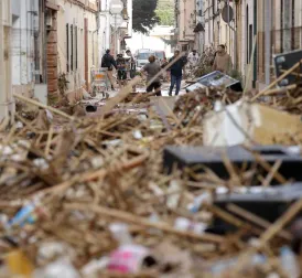 Severe Flooding in Spanish Town of Paiporta Leads to Tragic Loss of Lives