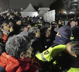 South Korean troops storm parliament amid ongoing crisis