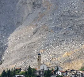 Swiss Village Brienz Threatened by Massive Landslide, Residents Leaving their Homes