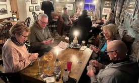 29 People Stuck in English Pub for Three Days After Snowstorm