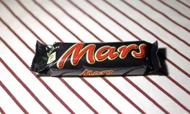 Briton receives compensation for faulty Mars bar