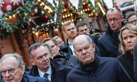 Chancellor Scholz Booed in Magdeburg After Christmas Market Attack: Concerns and Criticism Arise