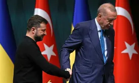 Erdogan Shakes Hands with Zelenski, Hopes for Favor from Trump