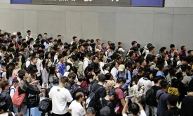 New Boarding Method to Shame Line-Cutters at Airports