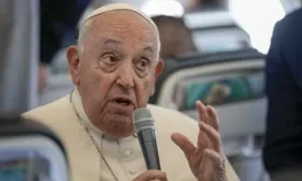 Pope compares doctors performing abortions to hired killers