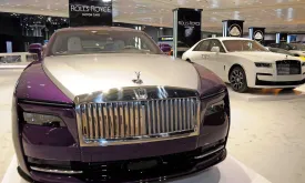 Rolls-Royce to Build Cars with 18-Carat Gold Sculptures for Super Rich