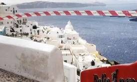 Santorini Island Faces Ongoing Earthquake Crisis