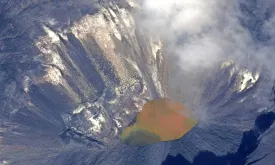 Toddler almost falls into active volcano on Hawaiian island: 'He walked right up to the crater'