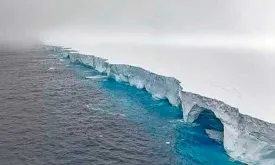 World's Largest Iceberg Stranded near Antarctica for Nearly 40 Years