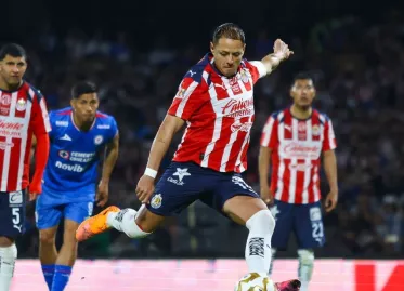 Chivas Announces 'Chicharito' Hernández Exit Ahead of Liga MX Clausura 2026