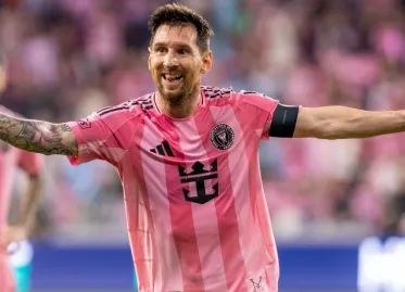 Inter Miami Inaugurates Nu Stadium with Messi's Goal in 2-2 Draw