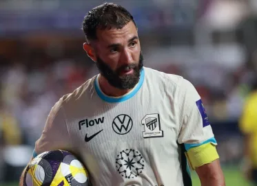 Karim Benzema's Transfer to Al Hilal Stalled by Saudi Ministry of Sport