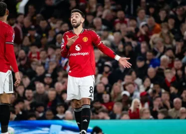 Leeds Upset Manchester United at Old Trafford Amidst Title Ambitions Struggle