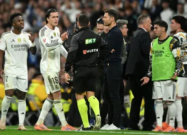 Real Madrid President and Board Discuss Xabi Alonso's Future