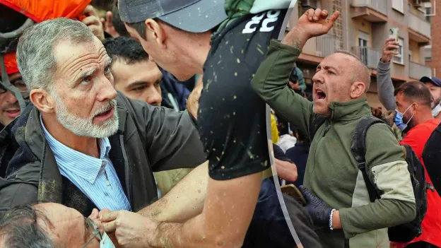 Angry Crowd Confronts King Felipe in Paiporta