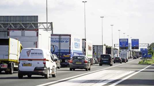 Avoid Utrecht Region on Sunday due to A2 Closure, Rijkswaterstaat Advises