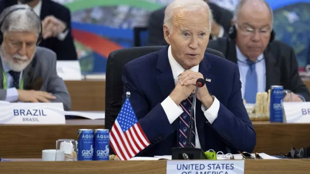 Biden Approves Antipersonnel Mines for Ukraine After Previous Decision on Missiles