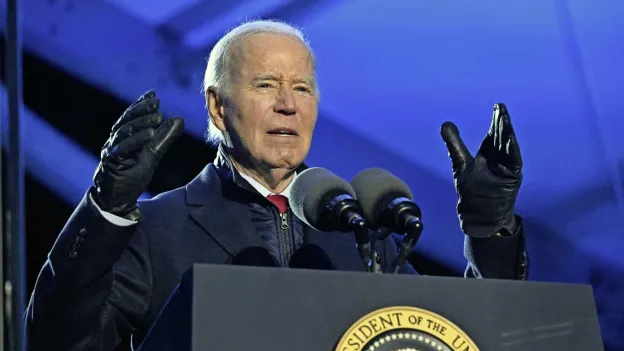 Biden considers pardons for political opponents of Trump