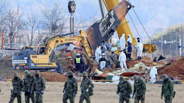 Black Boxes Stopped 4 Minutes Before Plane Crash in South Korea