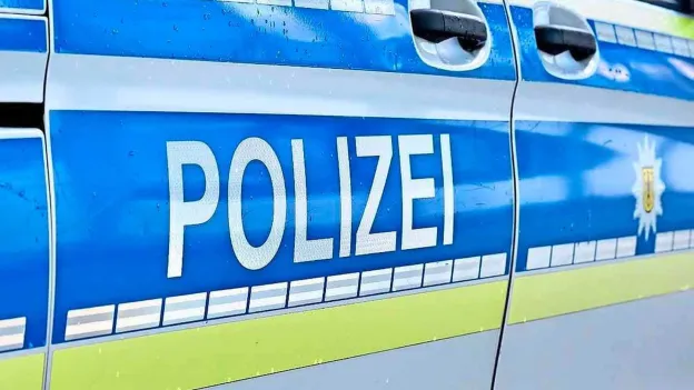 Brawl in Tirol: 26-Year-Old German Attacked by Eight Dutchmen