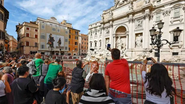 Controversy in Rome Over Restoring Trevi Fountain with 'Ugly Pool' to Attract Tourists