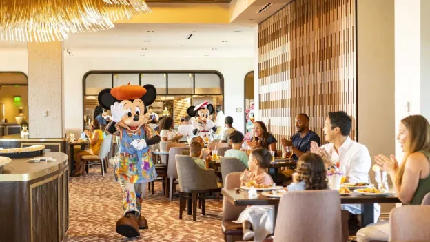 Disgruntled Ex-Employee Hacks Disney Menus and Alters Information on Peanut Allergy