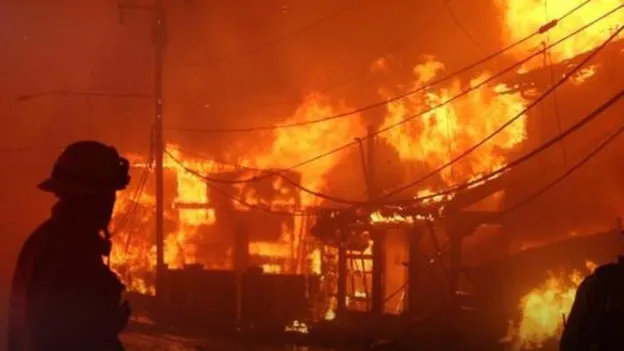 Forest Fires in California: 2 Dead... Evacuation Order Issued for Kamala Harris's Home