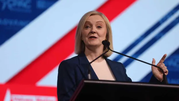 Former UK Prime Minister Liz Truss Threatens Legal Action Against Current PM Starmer Over Economy Claims