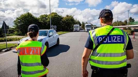 German border controls catch 182 illegal migrants in the west