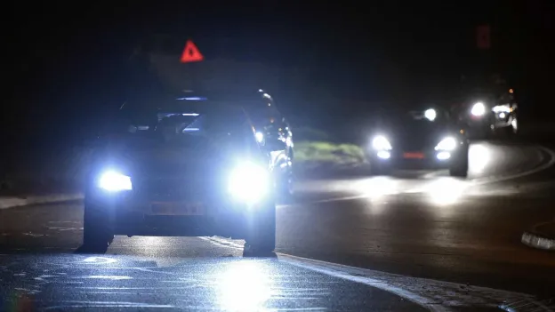 Growing Complaints About Dazzling Headlights: Why Are They So Blinding?