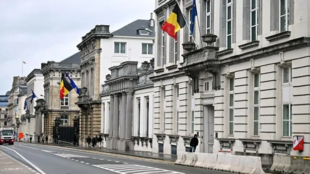 Knife-wielding attacker trying to enter Prime Minister's residence in Belgium apprehended