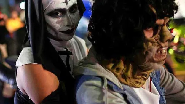 Mexican Authorities Impose Restrictions on Halloween Costumes: No Gangsters Allowed