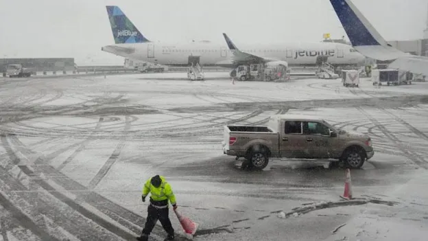 More than 3,000 flights canceled in the US due to storm