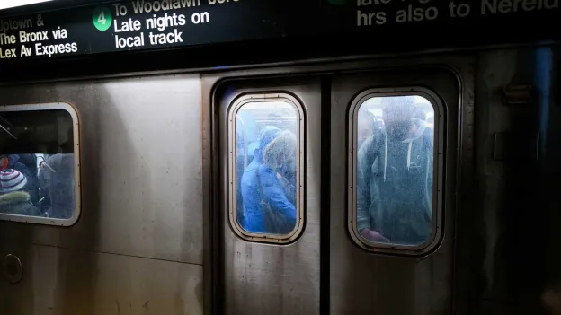 New York Introduces Police Officers on Night Subways to Improve Safety