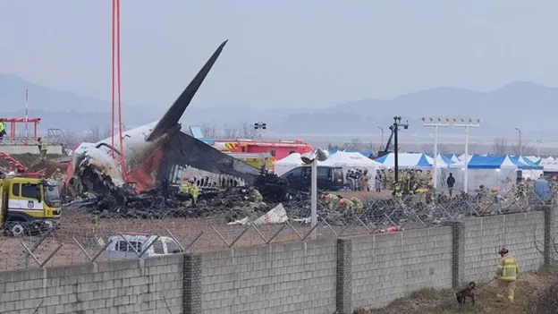 South Korea Holds Memorial Service as Black Box to be Sent to the US