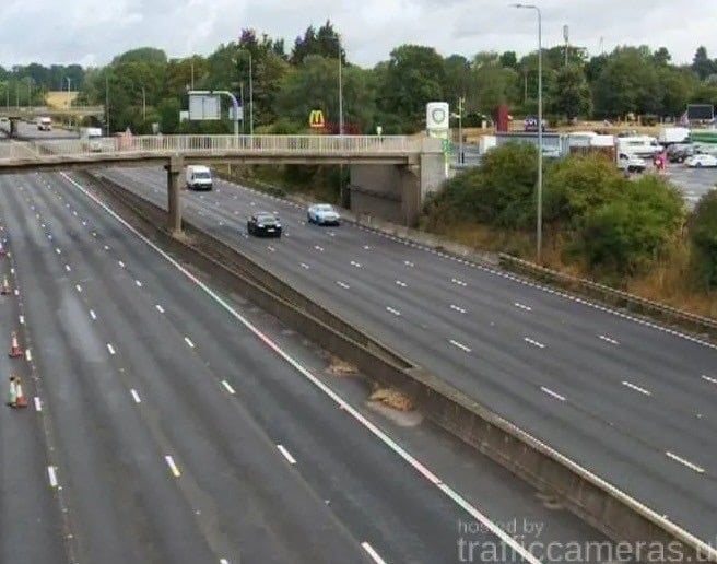 M1 Closed ‘For Several Hours’ After Lorry Crashes & Overturns